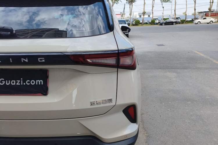 Used Wuling Asta 2021 1.5T CVT Star曜 Edition Right Rear Taillight