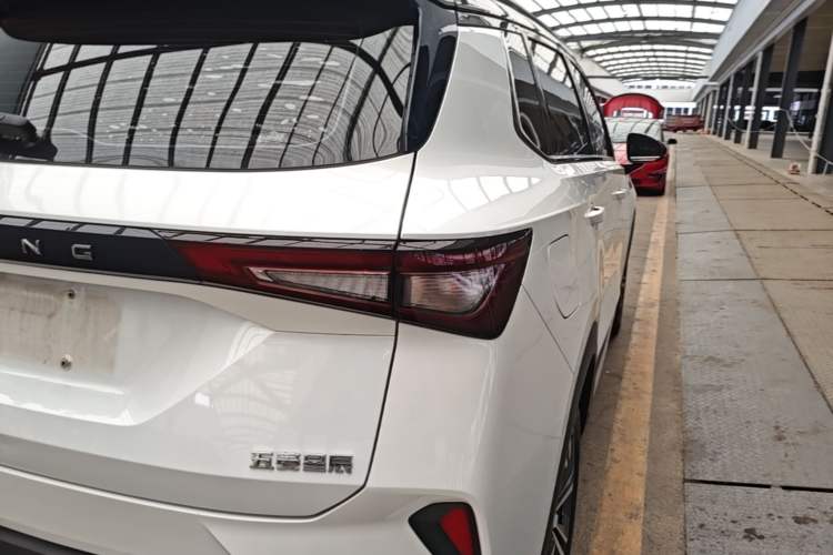Used Wuling Asta 2021 1.5T CVT Starlight Edition Right Rear Taillight
