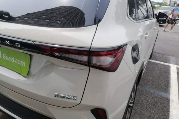 Used Wuling Asta 2021 1.5T CVT Star曜 Edition Right Rear Taillight