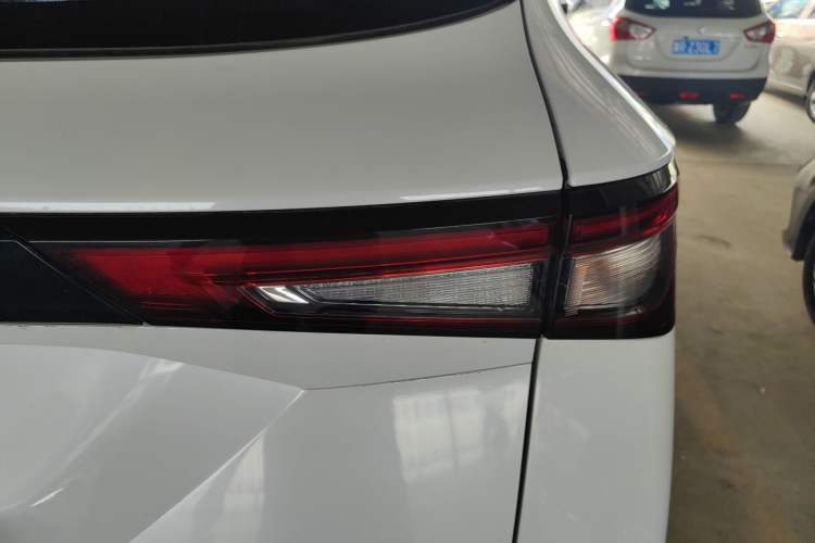 Used Wuling Asta 2021 1.5T CVT Starlight Edition Right Rear Taillight