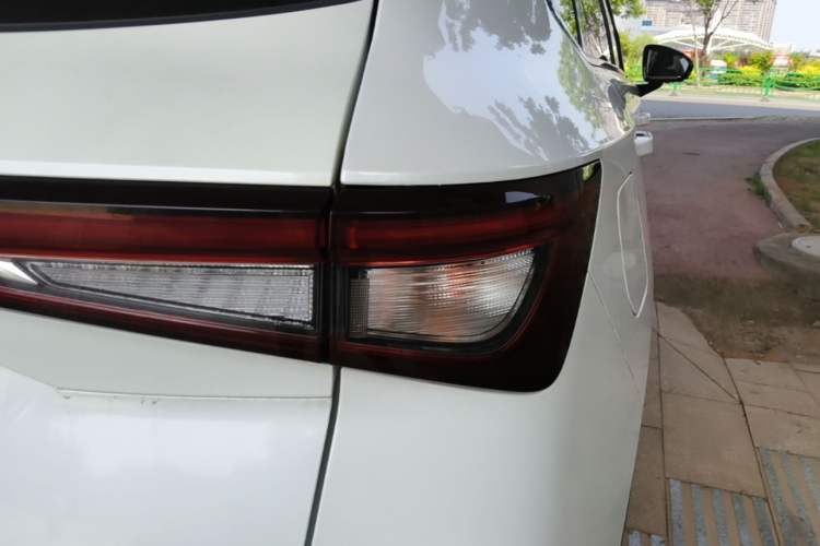 Used Wuling Asta 2021 1.5T CVT Star-Yao Edition Right Rear Taillight