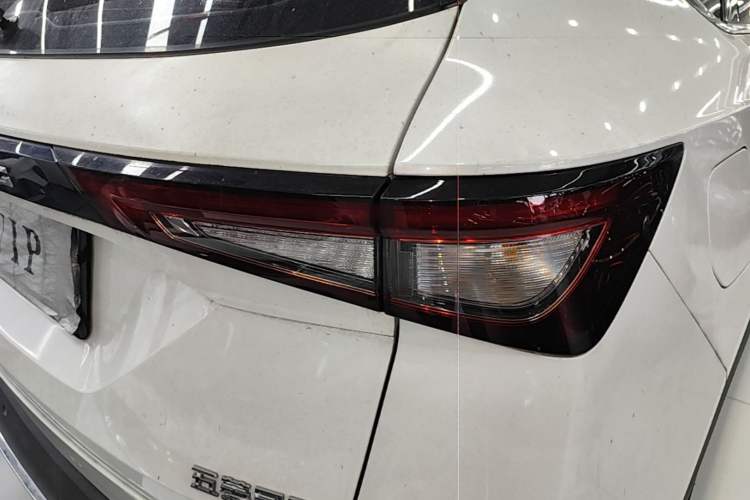 Used Wuling Asta 2021 1.5T CVT Starlight Edition Right Rear Taillight
