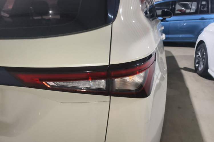 Used Wuling Asta 2021 1.5T Manual Starlight Edition Right Rear Taillight