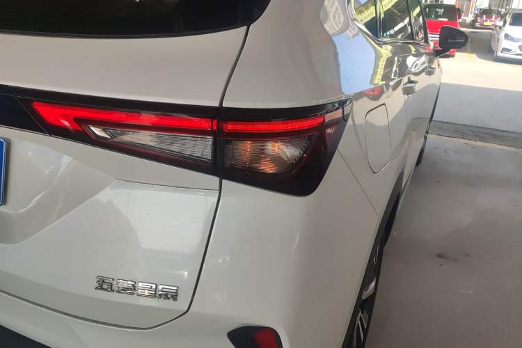 Used Wuling Asta 2021 1.5T CVT Star曜 Edition Right Rear Taillight