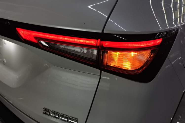 Used Wuling Asta 2021 1.5T CVT Starlight Edition Right Rear Taillight