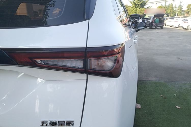 Used Wuling Asta 2021 1.5T CVT Starlight Edition Right Rear Taillight