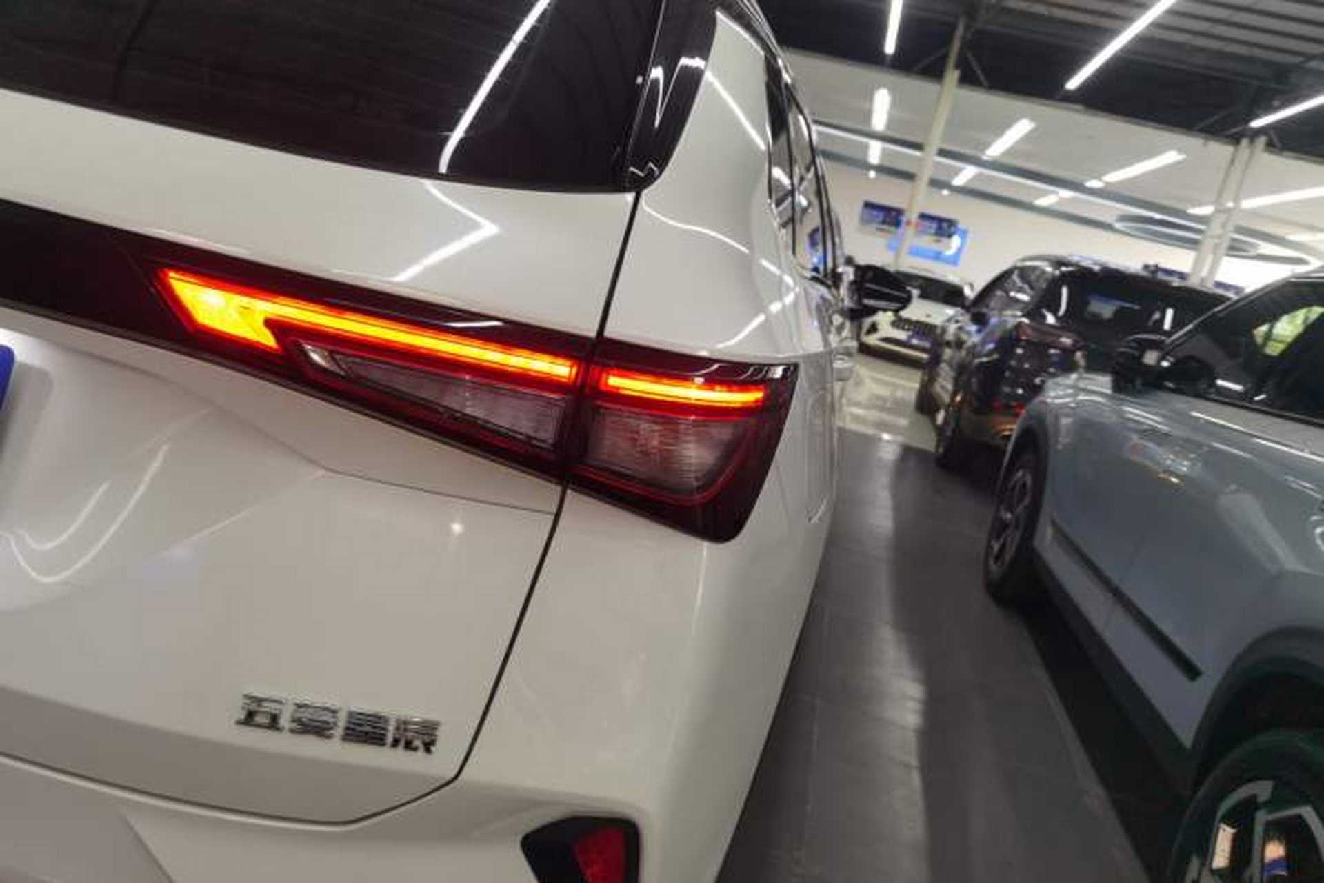 Used Wuling Asta 2021 1.5T CVT Starlight Edition Right Rear Taillight