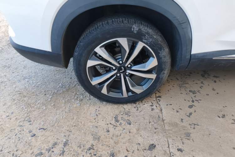 Used Wuling Asta 2021 1.5T CVT Starlight Edition Right Rear Wheel Hub