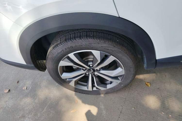 Used Wuling Asta 2021 1.5T CVT Starlight Edition Right Rear Wheel Hub