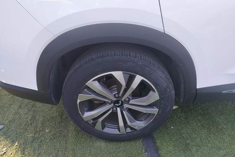 Used Wuling Asta 2021 1.5T CVT Starlight Edition Right Rear Wheel Hub