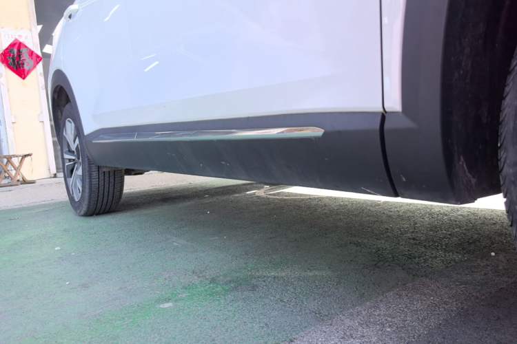 Used Wuling Asta 2021 1.5T CVT Starlight Edition Right Side Sill