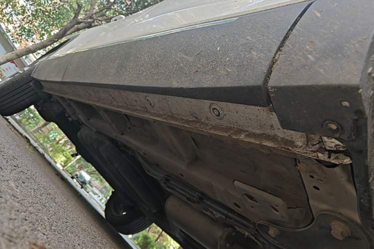 Used Wuling Asta 2021 1.5T CVT Starlight Edition Right Side Sill