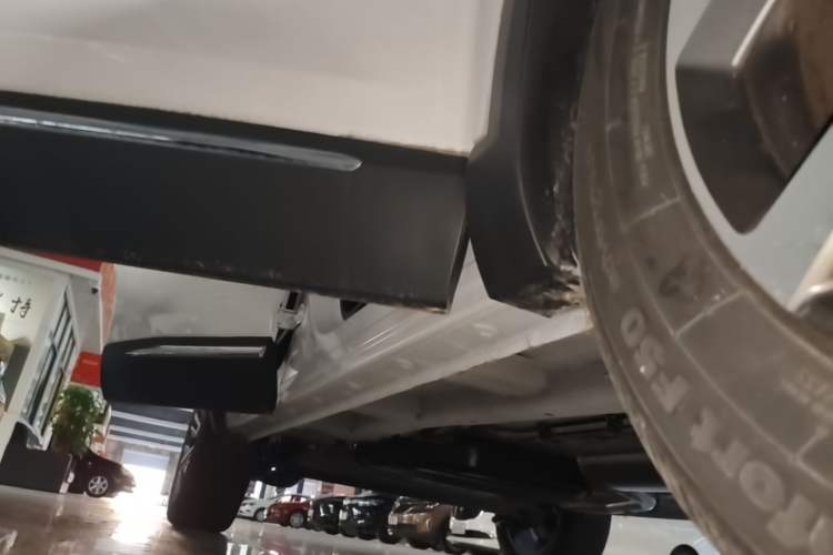 Used Wuling Asta 2021 1.5T CVT Starlight Edition Right Side Sill