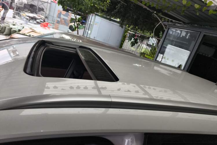 Used Wuling Asta 2021 1.5T Manual Starlight Edition Roof