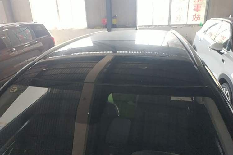 Used Wuling Asta 2021 1.5T CVT Starlight Edition Roof