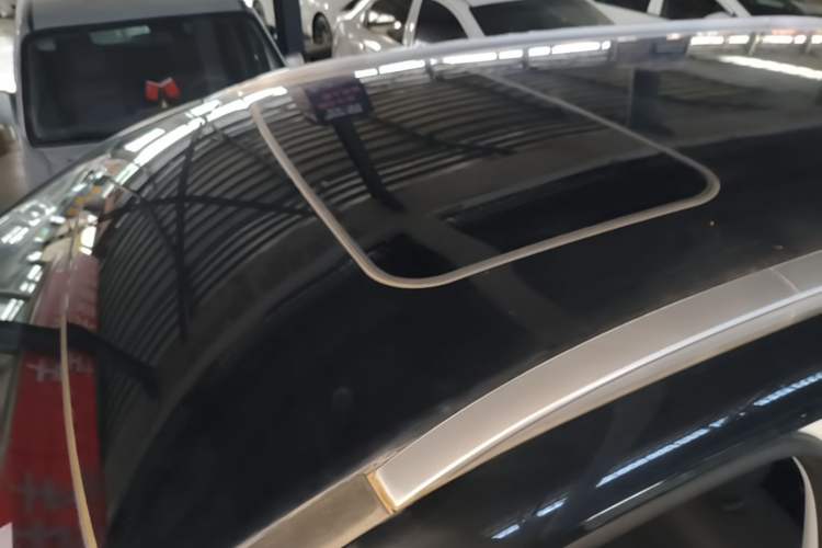 Used Wuling Asta 2021 1.5T CVT Starlight Edition Roof