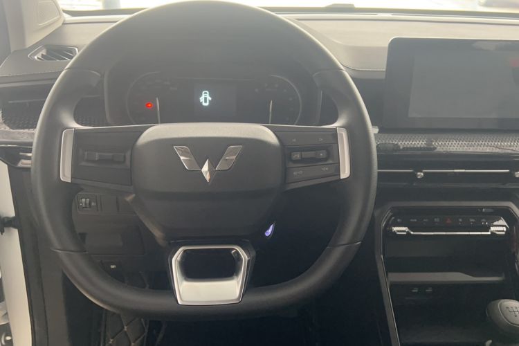 Used Wuling Asta 2021 1.5T Manual Xingyue Edition Steering Wheel