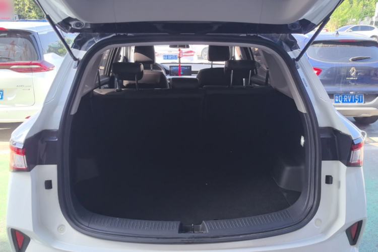 Used Wuling Asta 2021 1.5T CVT Starlight Edition Trunk