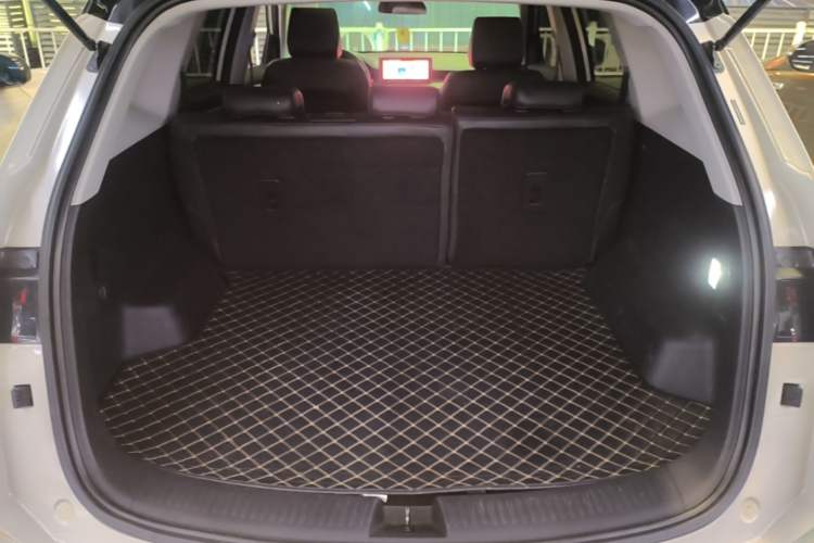 Used Wuling Asta 2021 1.5T CVT Star曜 Edition Trunk