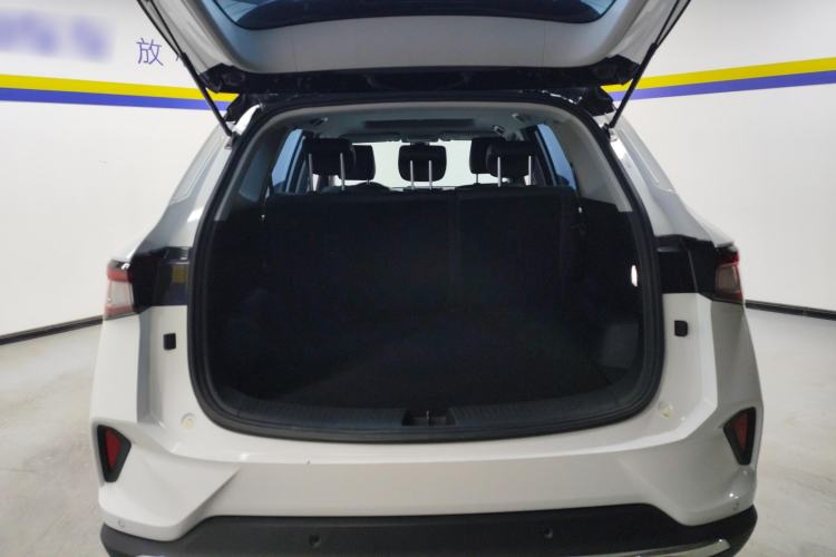 Used Wuling Asta 2021 1.5T CVT Starlight Edition Trunk
