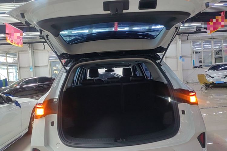 Used Wuling Asta 2021 1.5T CVT Starlight Edition Trunk