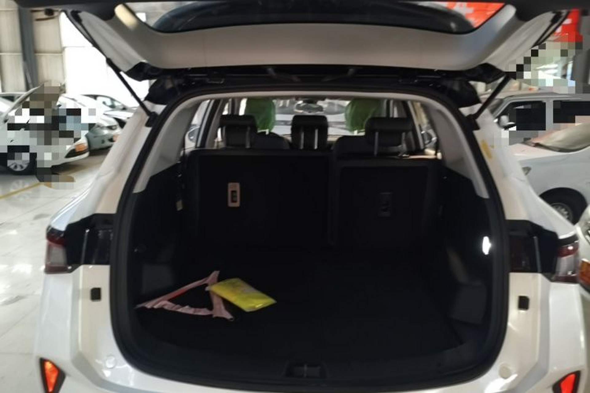 Used Wuling Asta 2021 1.5T CVT Starlight Edition Trunk