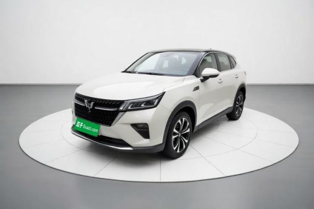 Używany Wuling Asta 2021 1.5T CVT Star-Yao Edition