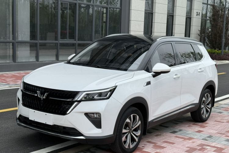 Used Wuling Asta 2021 1.5T CVT Starlight Edition Guazi used car, China used car export, Used car for sale, Used Wuling cars, Cheapest cars for sale