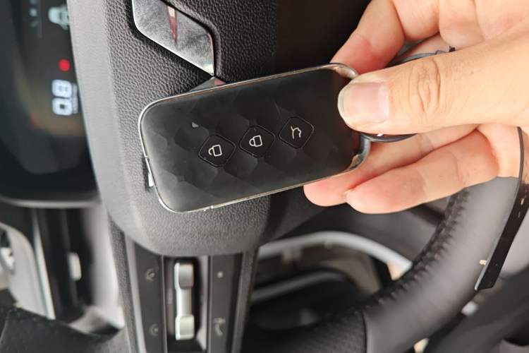 Used Wuling Asta 2021 1.5T CVT Star曜 Edition Vehicle Key