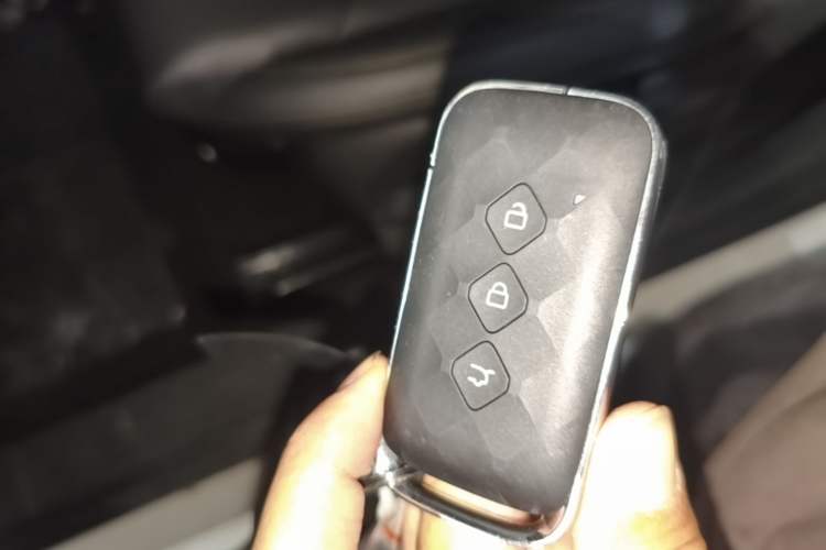 Used Wuling Asta 2021 1.5T CVT Starlight Edition Vehicle Key