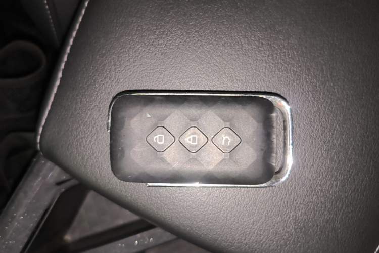 Used Wuling Asta 2021 1.5T CVT Star曜 Edition Vehicle Key