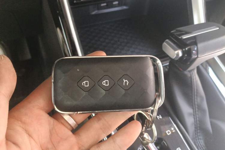 Used Wuling Asta 2021 1.5T CVT Starlight Edition Vehicle Key