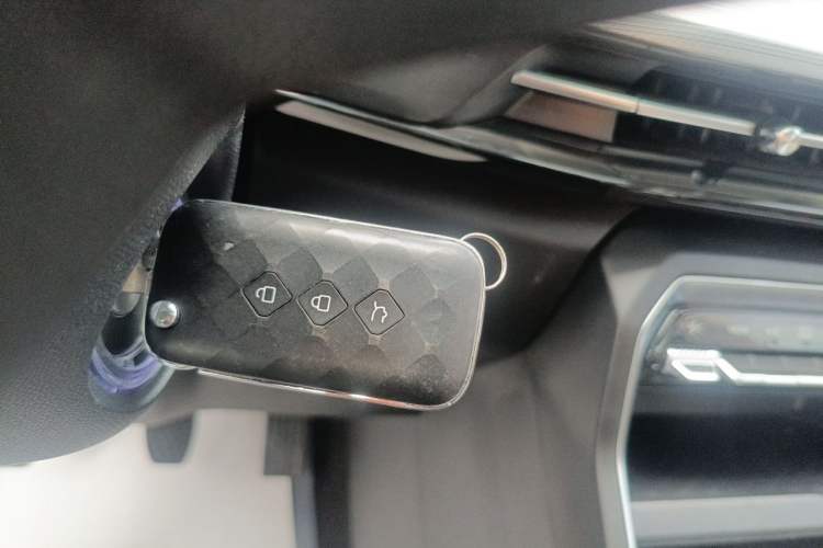 Used Wuling Asta 2021 1.5T Manual Star Edition Vehicle Key