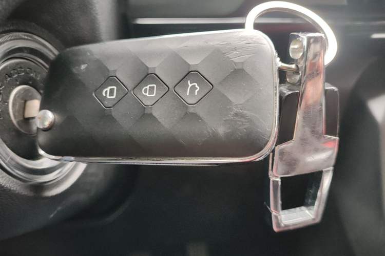 Used Wuling Asta 2021 1.5T Manual Xingyue Edition Vehicle Key