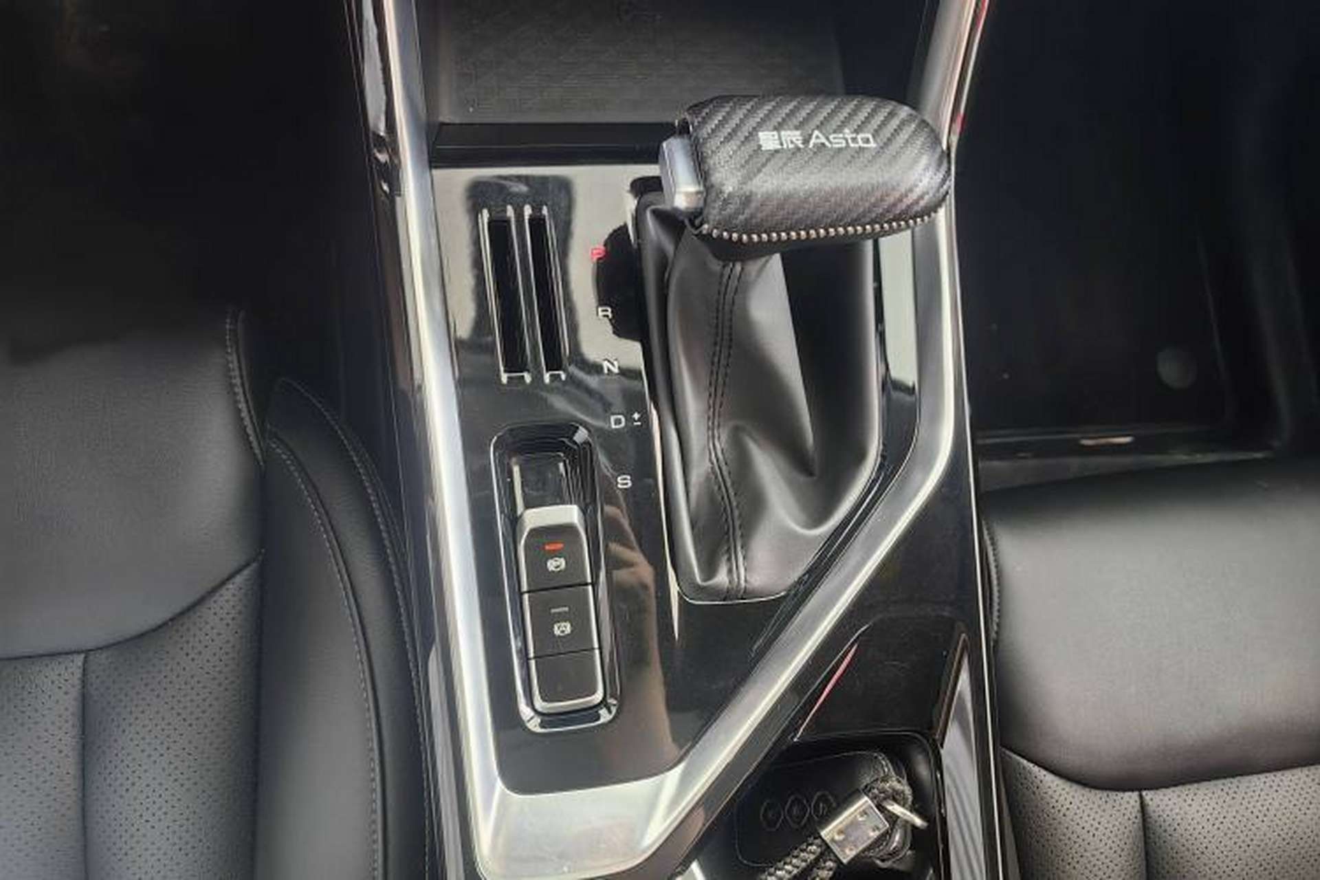 Used Wuling Asta 2021 1.5T CVT Star曜 Edition Gear Lever