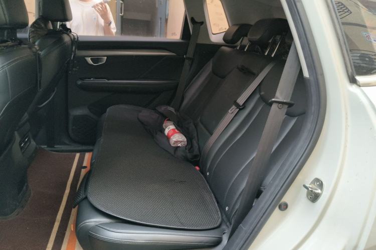 Used Wuling Asta 2021 1.5T CVT Starlight Edition Left Rear Seat