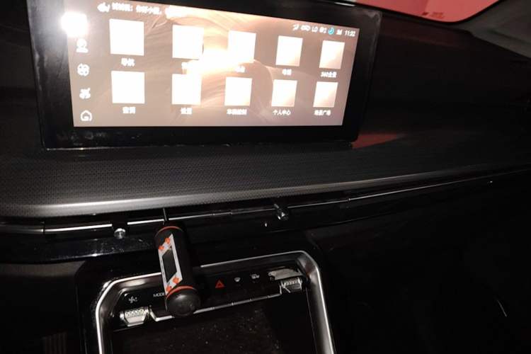 Used Wuling Asta 2022 2.0L DHT Electric-Speed Version Audio And AC Panel