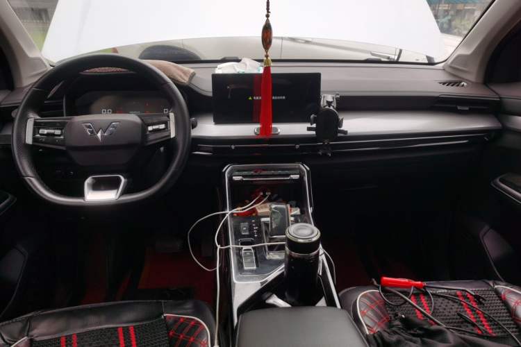 Used Wuling Asta 2022 2.0L DHT Electric-Speed Version Center Console