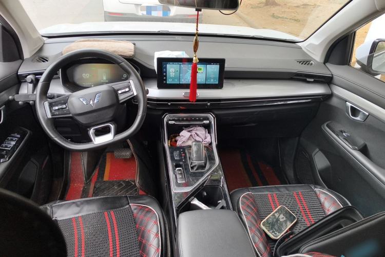 Used Wuling Asta 2022 2.0L DHT Electric-Speed Version Center Console