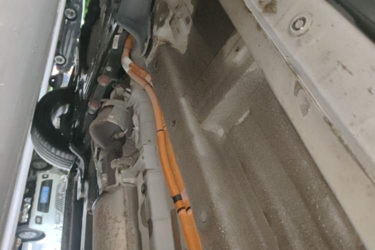 Used Wuling Asta 2022 2.0L DHT Electric-Speed Version Chassis Front Left