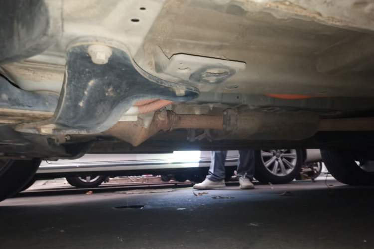 Used Wuling Asta 2022 2.0L DHT Electric-Speed Version Chassis Front Left