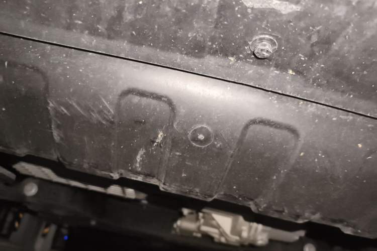 Used Wuling Asta 2022 2.0L DHT Electric-Speed Version Chassis Front