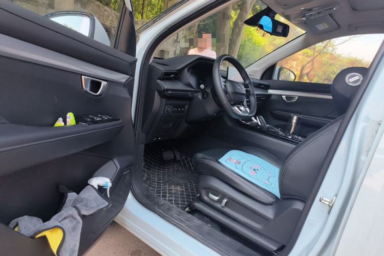 Used Wuling Asta 2022 2.0L DHT Electric-Speed Version Driver Seat