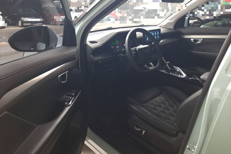 Used Wuling Asta 2022 2.0L DHT Electric-Speed Version Driver Seat
