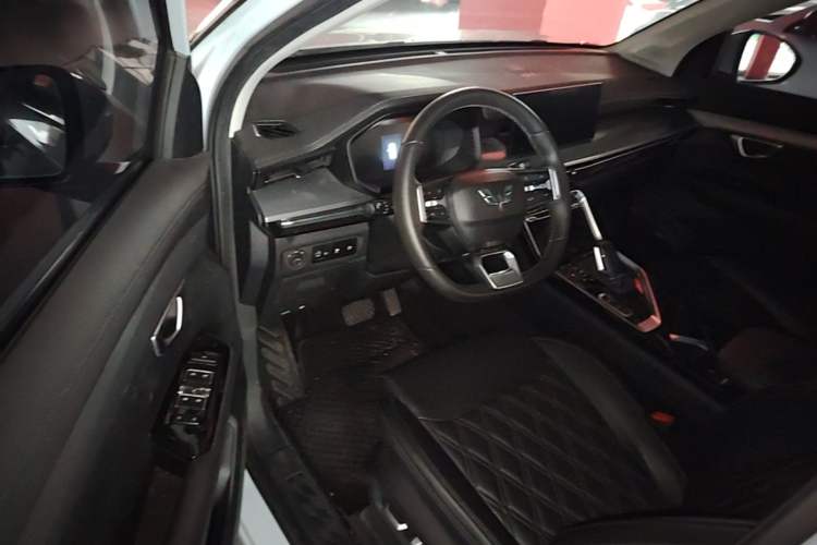 Used Wuling Asta 2022 2.0L DHT Electric-Speed Version Driver Seat