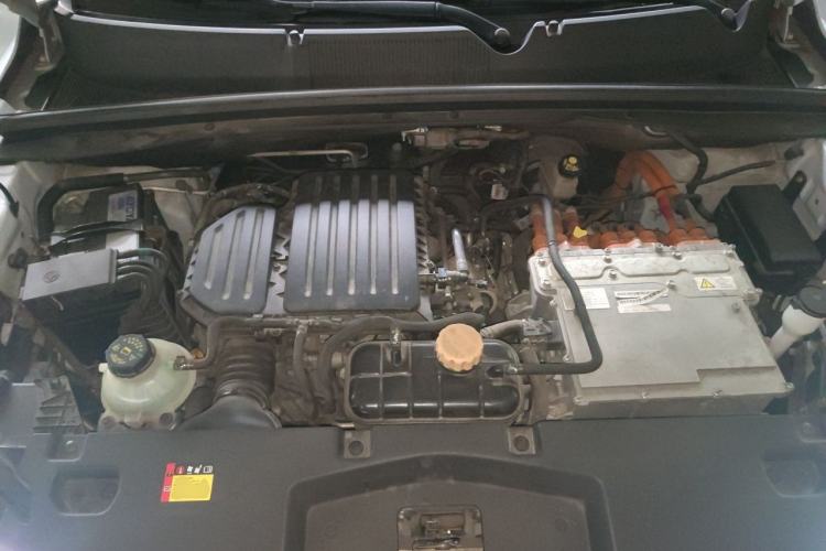 Used Wuling Asta 2022 2.0L DHT Electric-Speed Version Engine Bay