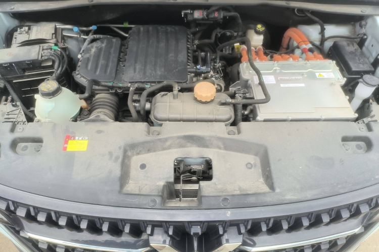 Used Wuling Asta 2022 2.0L DHT Electric-Speed Version Engine Bay