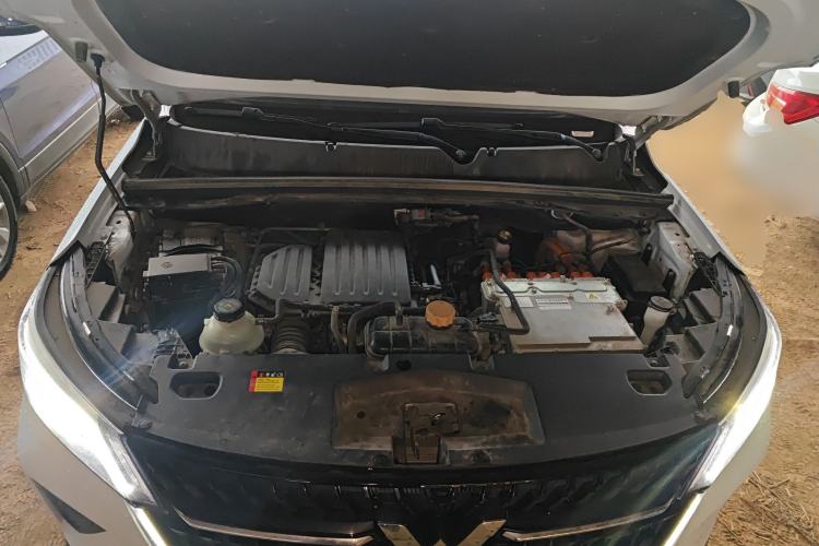 Used Wuling Asta 2022 2.0L DHT Electric-Speed Version Engine Bay