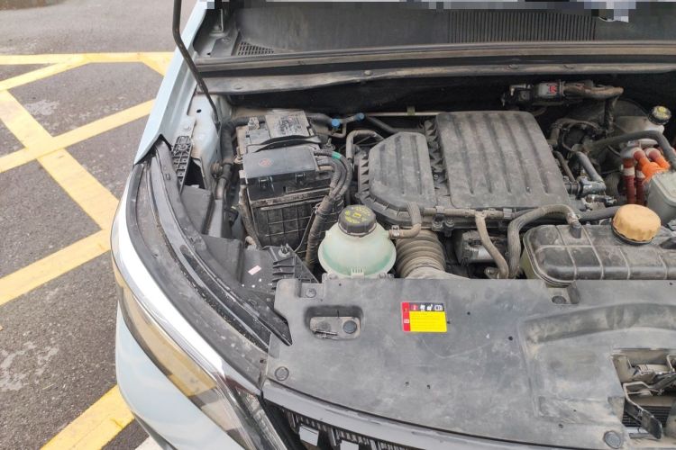 Used Wuling Asta 2022 2.0L DHT Electric-Speed Version Engine Bay Right