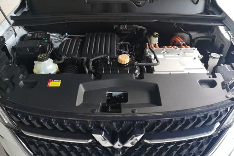 Used Wuling Asta 2022 2.0L DHT Electric Power Version Engine Bay